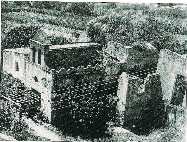 Ruinas de la antigua capilla de Santa Maria del Port en 1935